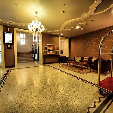 Roset & 4* Bratislava