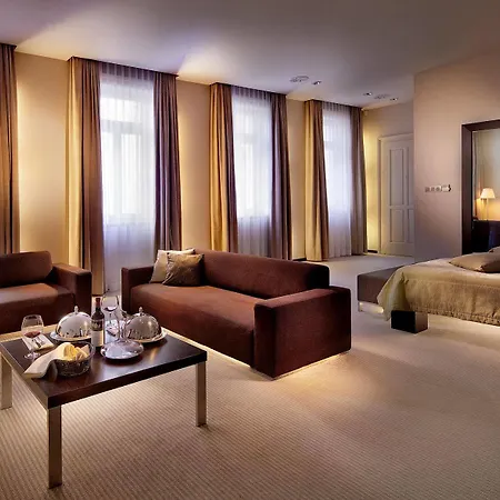 Roset & 4* Братислава