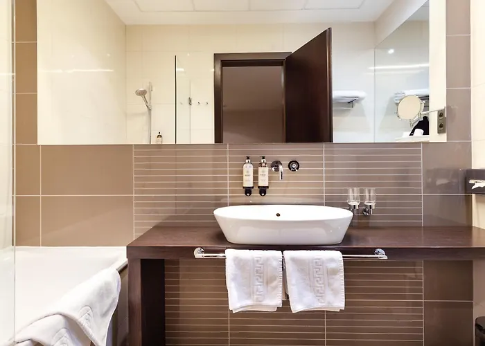 Roset & Готель 4*