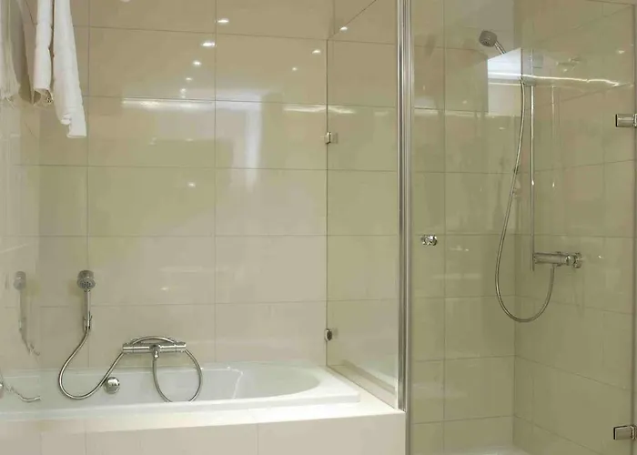 Roset & Готель Братислава