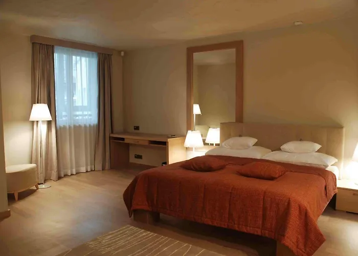 Roset & Братислава