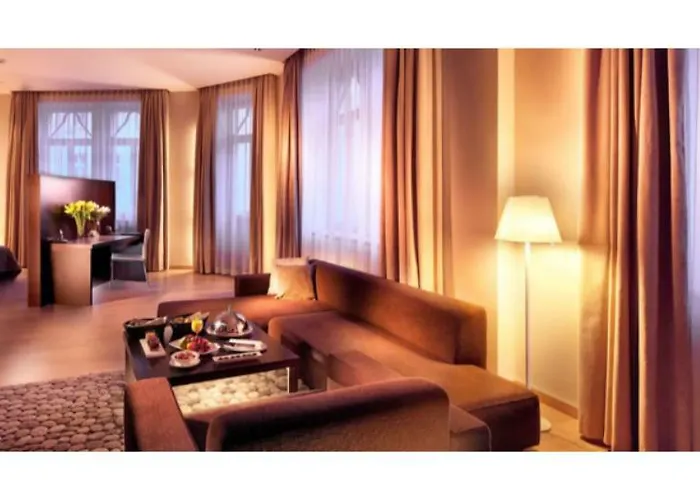 Roset & 4* Bratislava