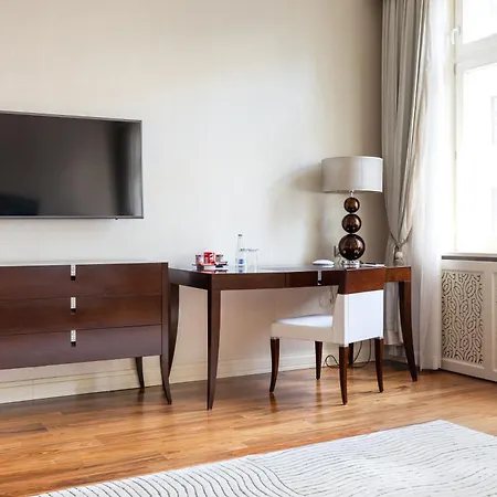 Hotel Roset & Bratislava
