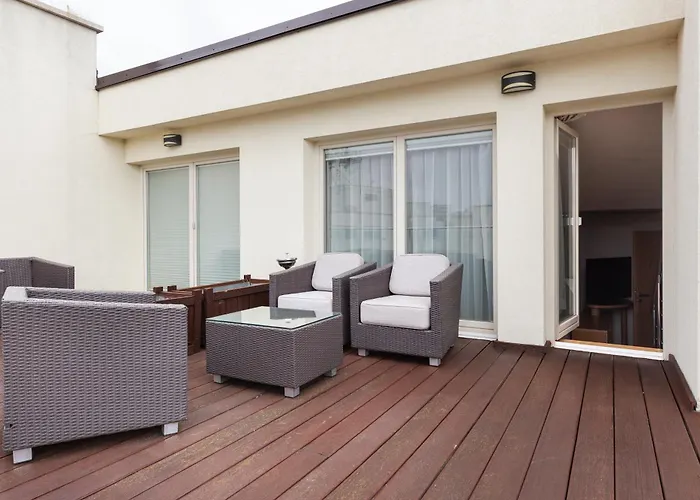 Roset & 4* Bratislava